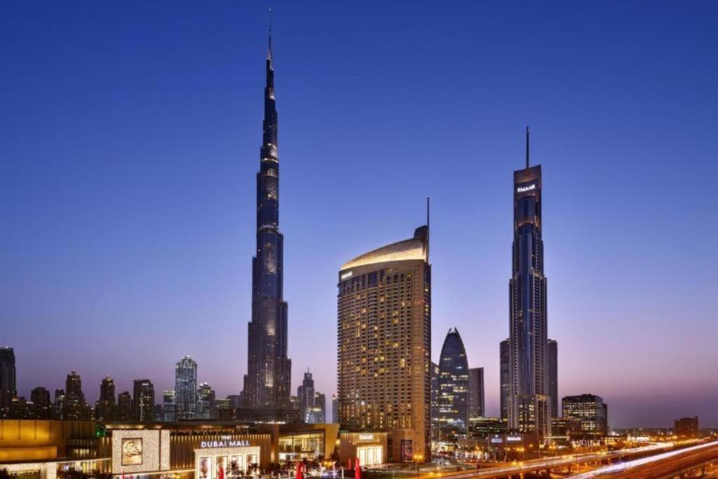 العنوان دبي مول تمت ترقيته بإطلالة كاملة على برج خليفة