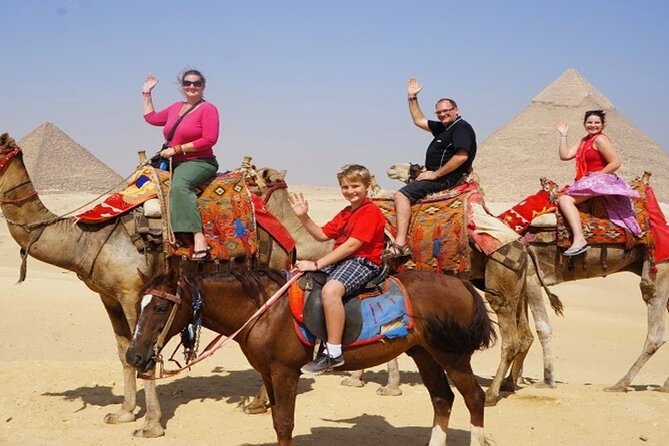 جولة خاصة إلى أهرامات الجيزة وأبو الهول والمتحف المصري